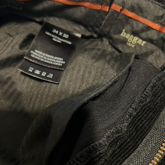 Men Haggar Cadbury black pants.  Very Good  condition, used a few time only - Picture 6 of 7